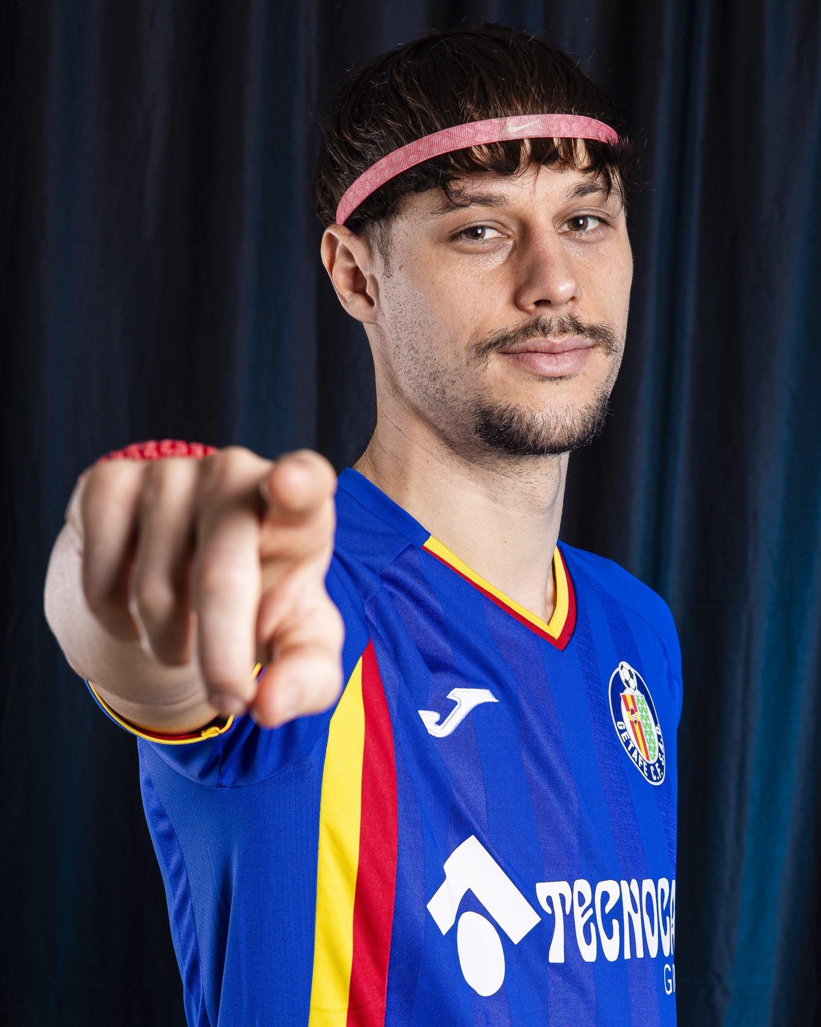 世界杯手机观看平台入口-阿斯赞赫塔费新援：沙巴茨之狼、征服者、混乱艺术家、金左脚