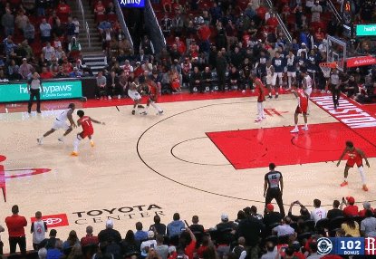 小卡击落火箭一投全是细节 乌度卡完美衬托卢指导