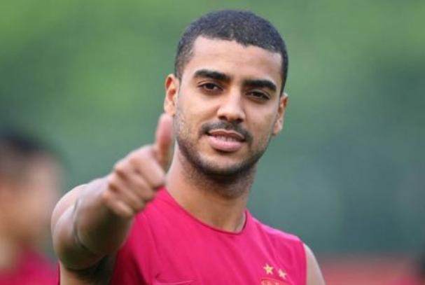 世界杯官方直播软件安装-国足将同亚泰华夏热身 阿兰即将结束隔离驰援球队